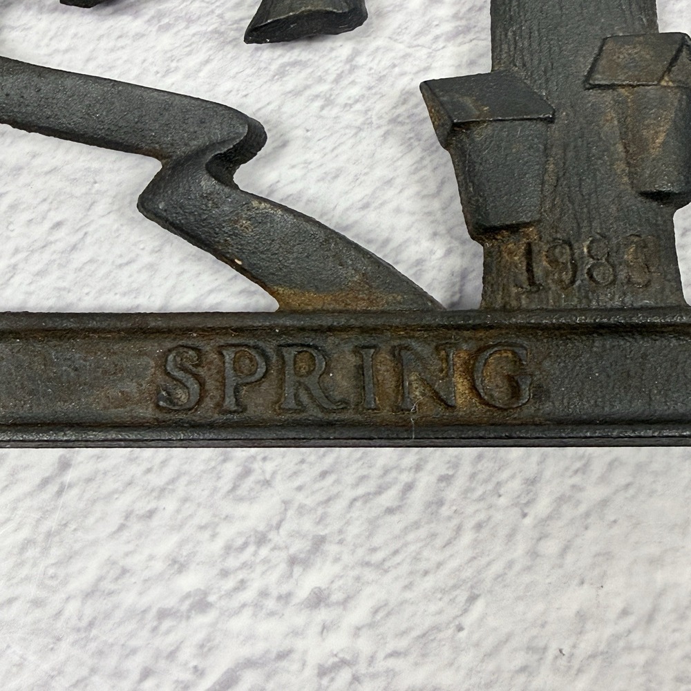 Vintage Vermont Castings 1983 Cast Iron Trivet Spring Edition Cottagecore Decor - Picture 7 of 11